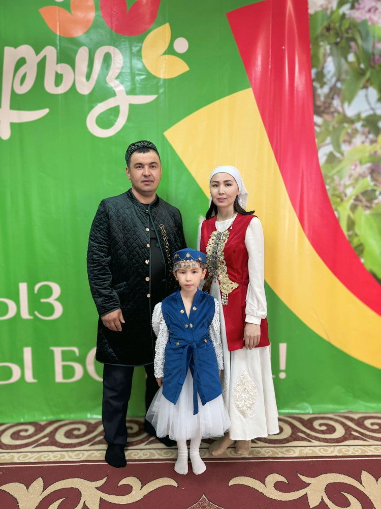 Үлкен мүшесі бар секс смотреть онлайн бесплатно